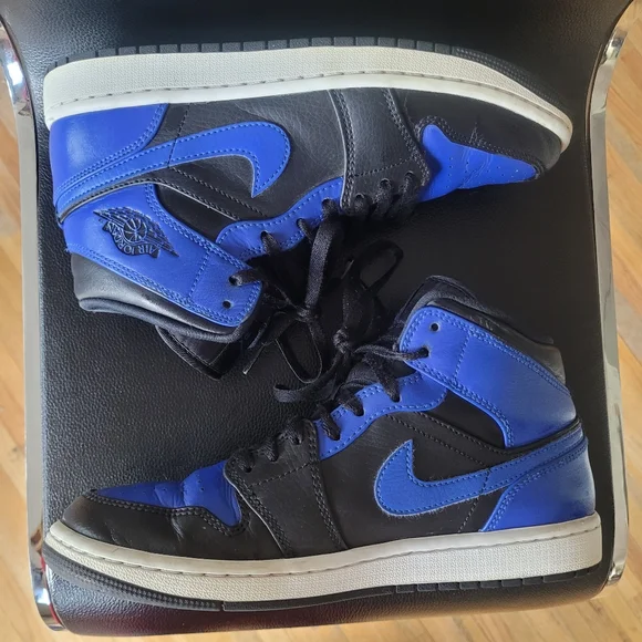 Nike Air Jordan Mid 1 "Hyper Royal" Sneakers 2020,Unisex EU 41 - Picture 4 of 14